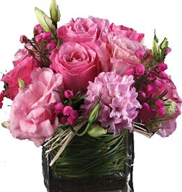 ABC Flowers Fitzroy Delivery Box Flower Arrangement Melbourne Wide 7 Days a Week